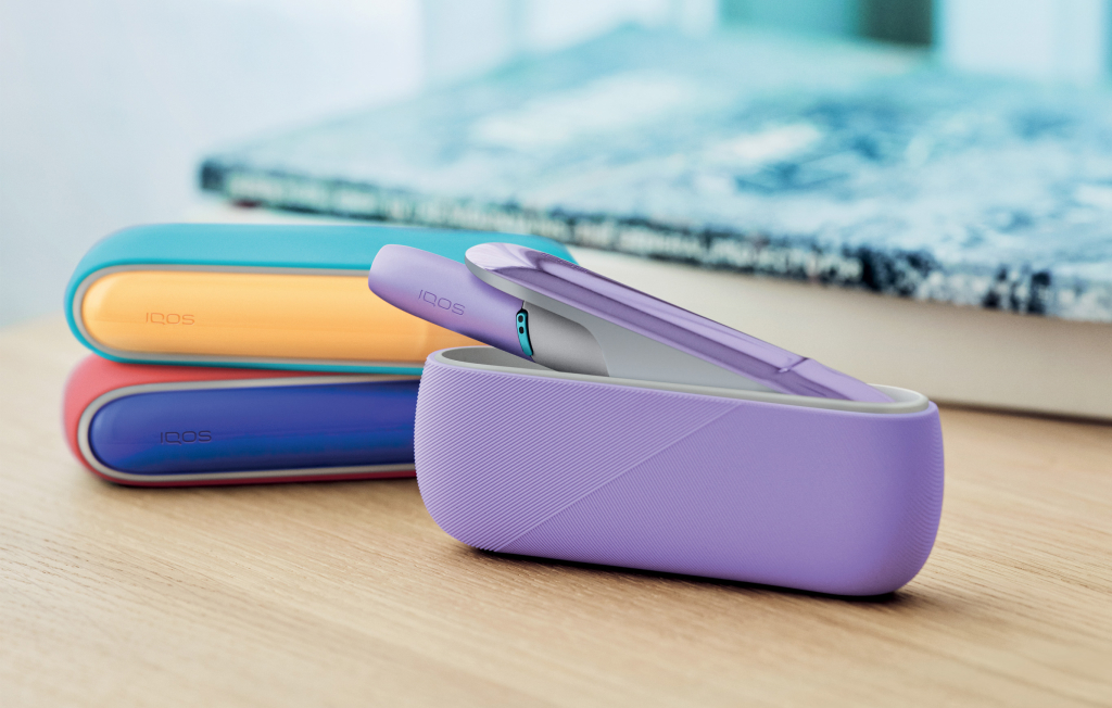 IQOS Originals Duo with purple cap and personalised pocket chargers.	